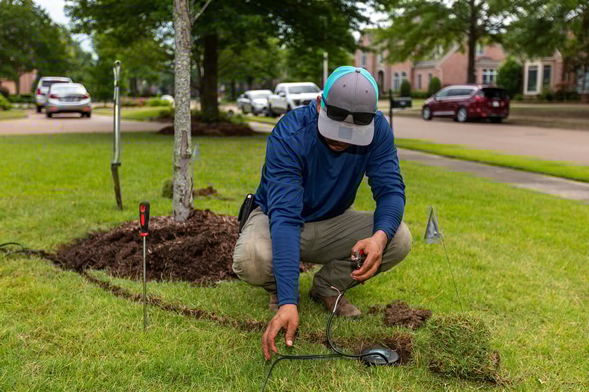 outdoor landscape lighting installation